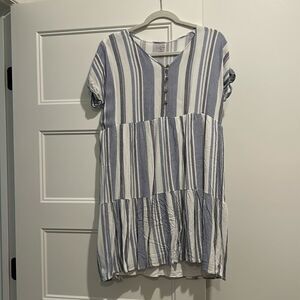 Everly grey maternity dress M